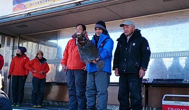ヒラメ釣り大会　3位入賞！