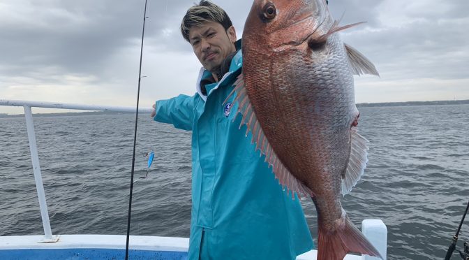 ヤリイカ船・テンヤ真鯛船　中鯛3.5キロ