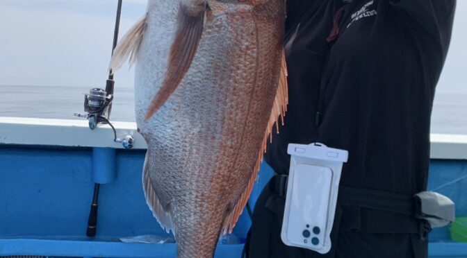テンヤ真鯛船　特鯛6.4キロ！！